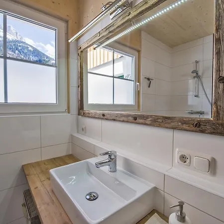 Haus Loserblick Holiday home Altaussee